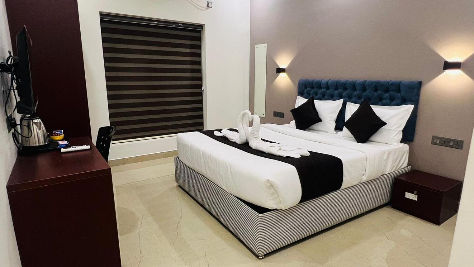 The Lotaz Hotel Коччи Экстерьер фото